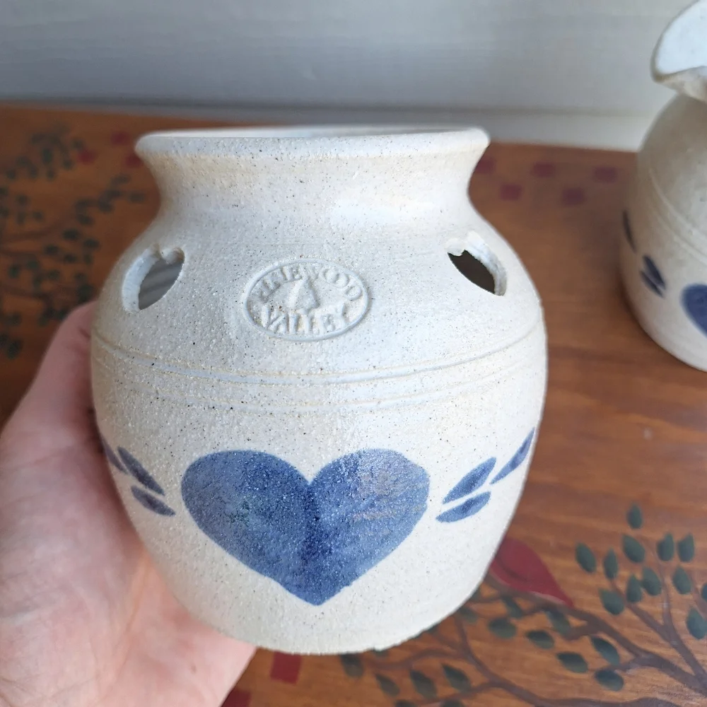 Vintage salt glazed Pinewood Valley stoneware creamer and sugar bowl blue hearts